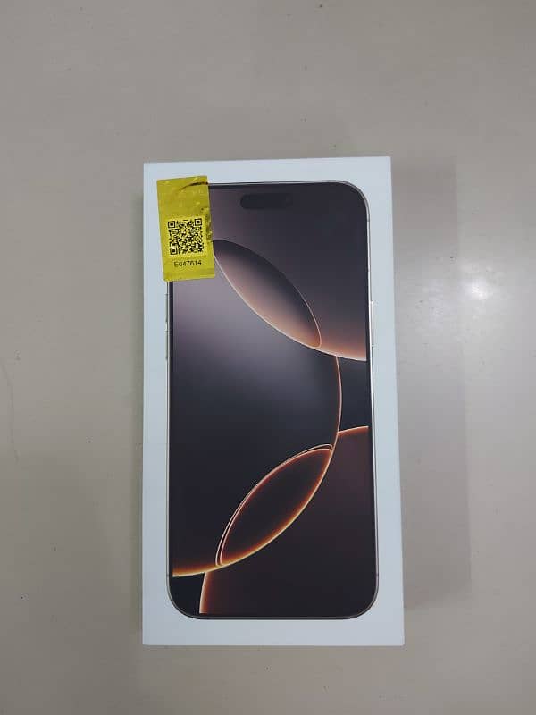 iPhone 16 Pro Max - Dresert Titanium - 256 GB - Mercantile PTA 0