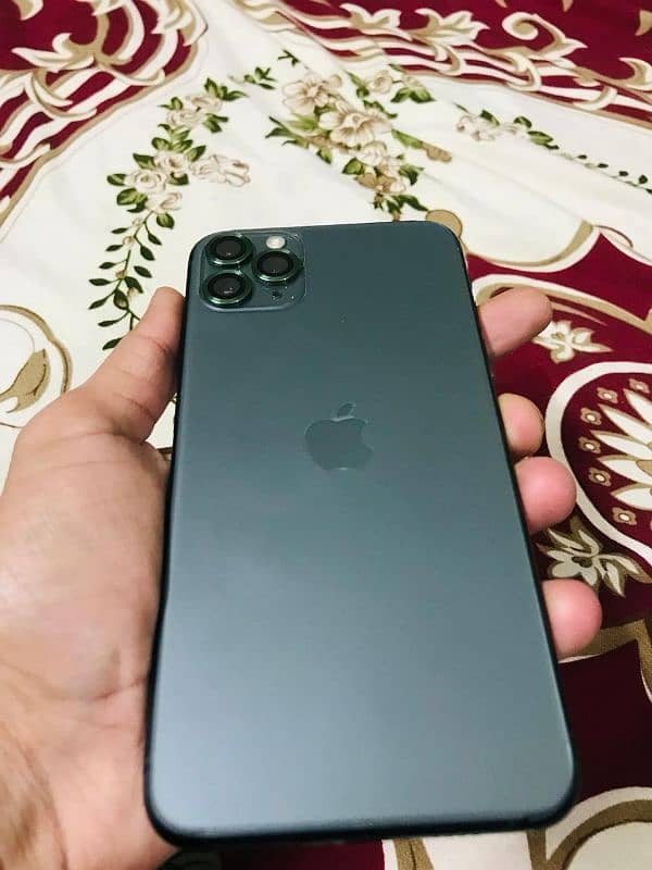 iPhone 11 Pro Max 64GB Non PTA Health 88% Water Pack 3