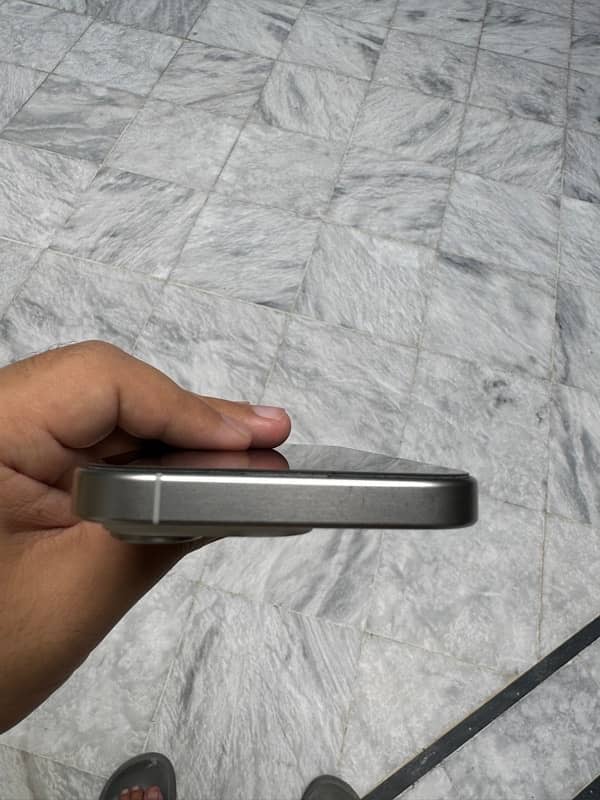 Iphone 15 Pro JV Natural Titanium 4