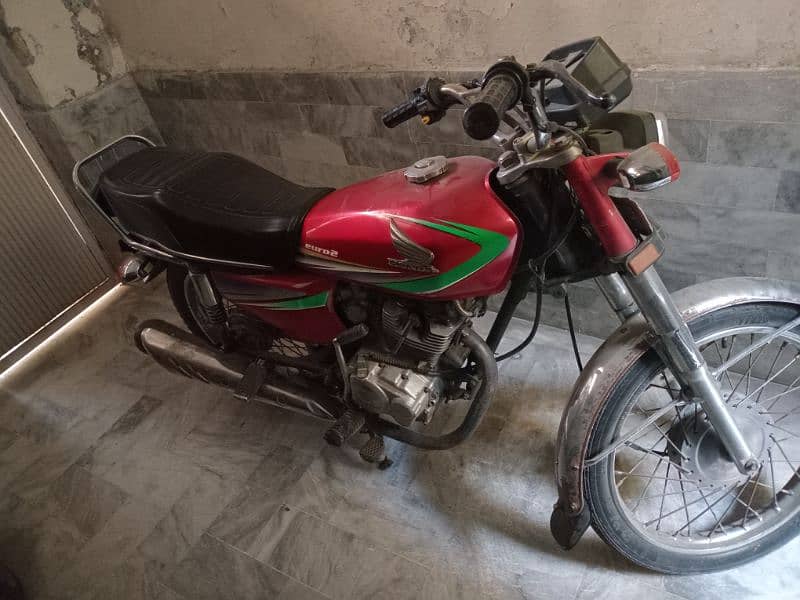 honda cg 125 2013 good condition 0