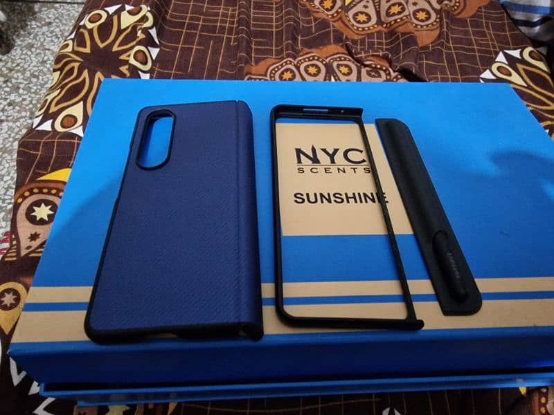 Samsung Z fold 4 Cover and Pen 1