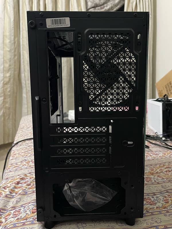 Gaming PC Case (New) 6