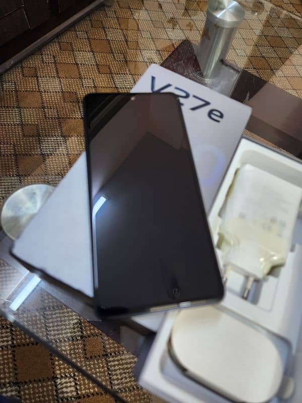 Vivo V27E 8/256 Complete With Box 7