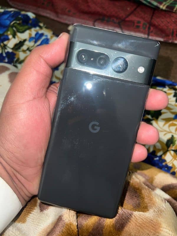 pixel 7 pro 512 like new with box 4