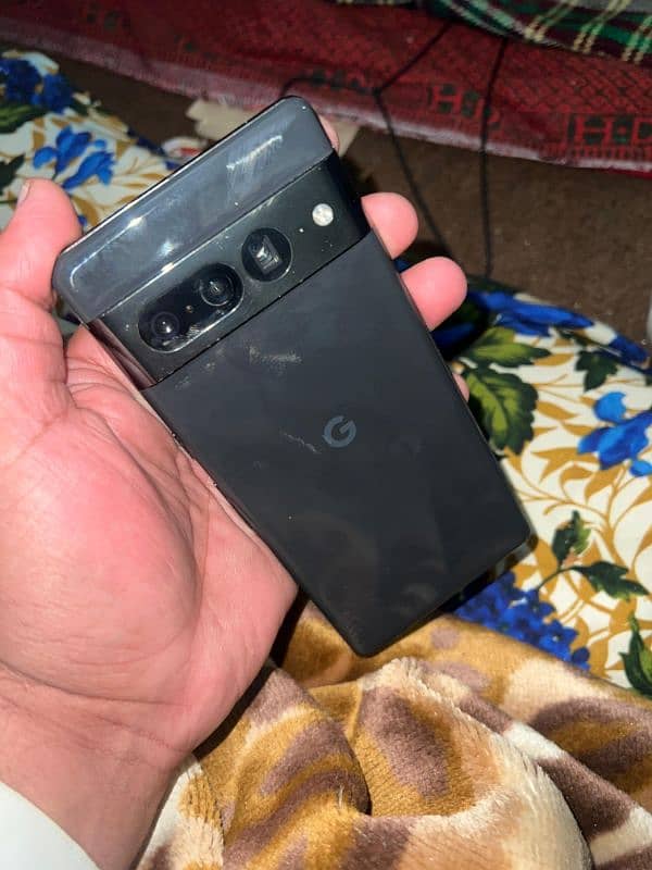 pixel 7 pro 512 like new with box 5