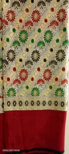 Garam shawl