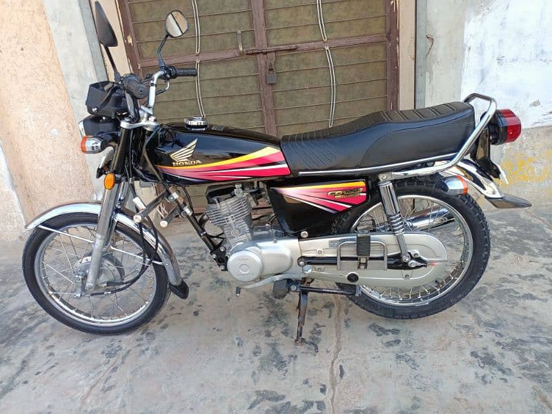 Honda CG125 O3O9 665/22/48 1