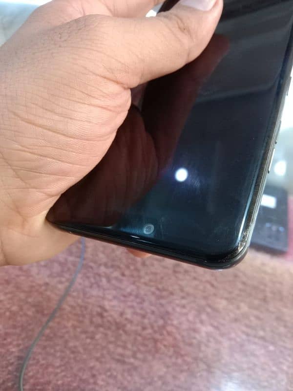 LG G8 Thinq Pta Approved/ 10/9 condition/ Small Dot Not Bigger/ 10