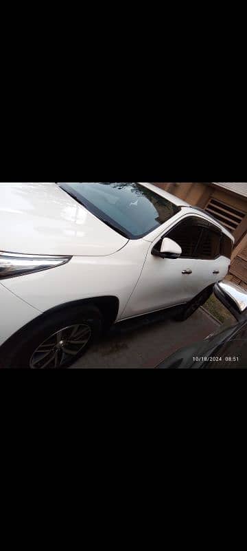 Toyota Fortuner 2017 0