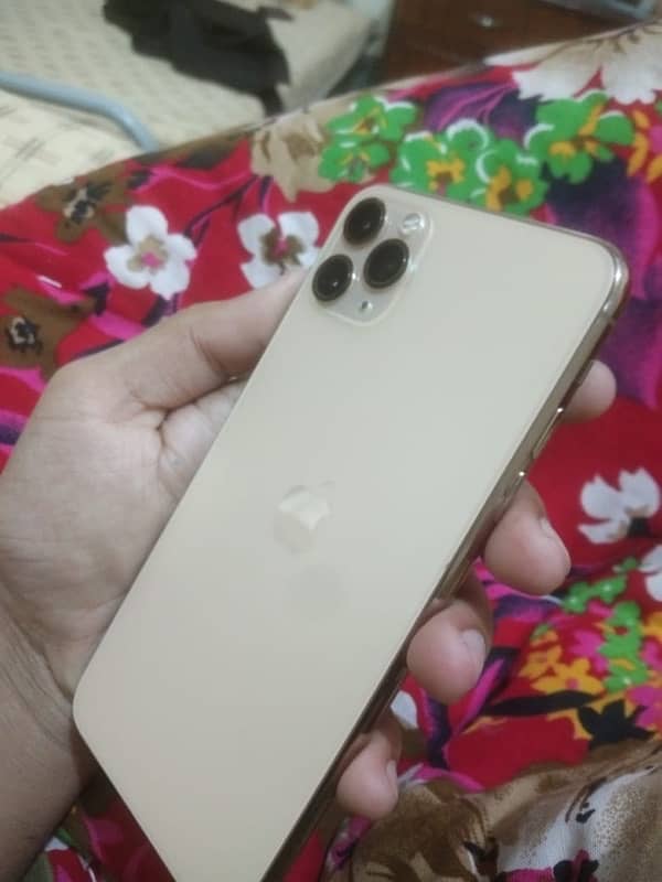 IPhone 11 Pro Max 64 Gb 6