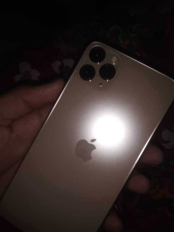 IPhone 11 Pro Max 64 Gb 7