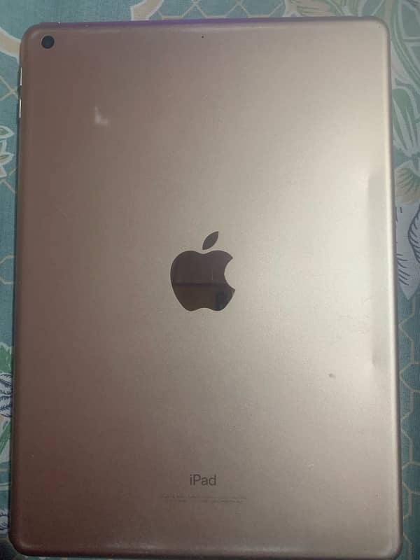 Ipad 6th Generation (32 GB) 4