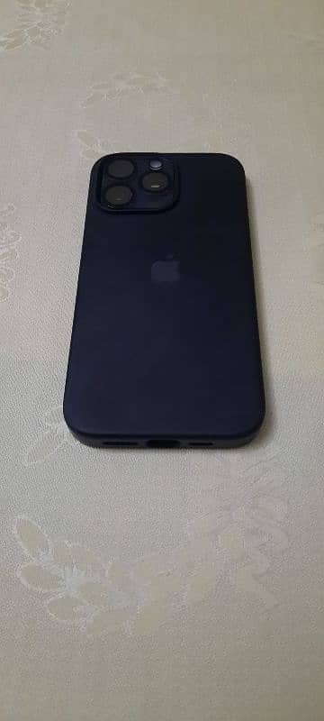 Iphone 15 pro max 6