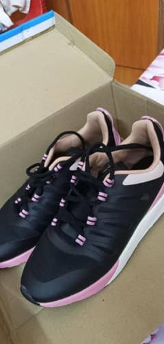 women pink sneakers