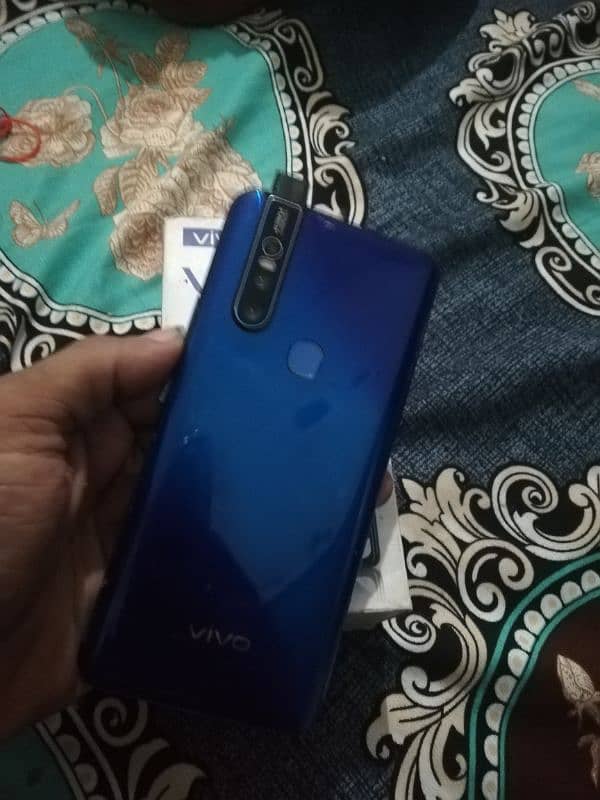 Vivo V15 with Box 6/64 2