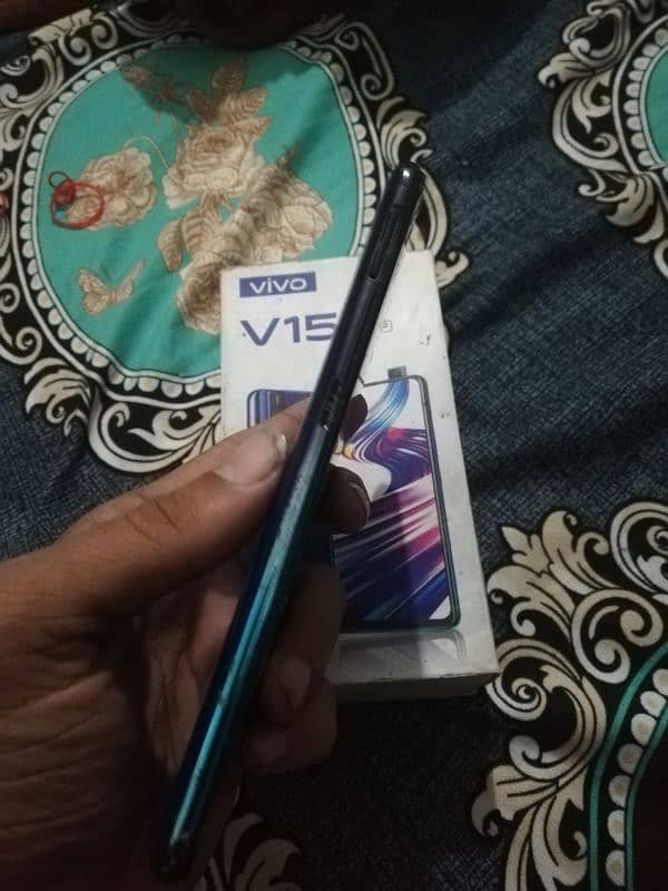 Vivo V15 with Box 6/64 5