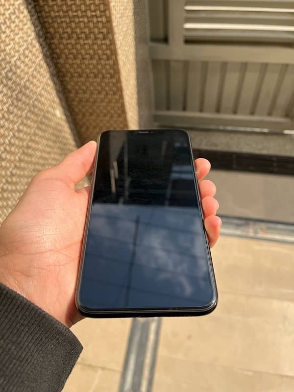 iPhone 11 Pro Max WaterPack 6