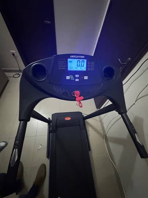 Treadmill (Running Machine) 1