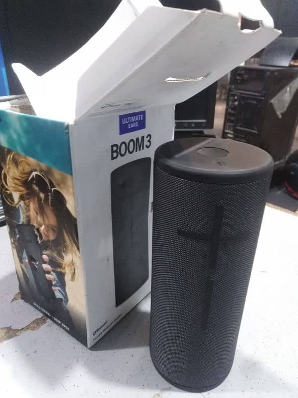 UE BOOM 3 Ultimate Ears BOOM 3 Bluetooth  Waterproof  Speakers 0