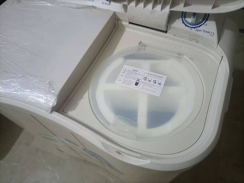 Washing Machine with dryer 6