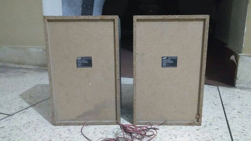 Samsung amplifier and speakers set 6