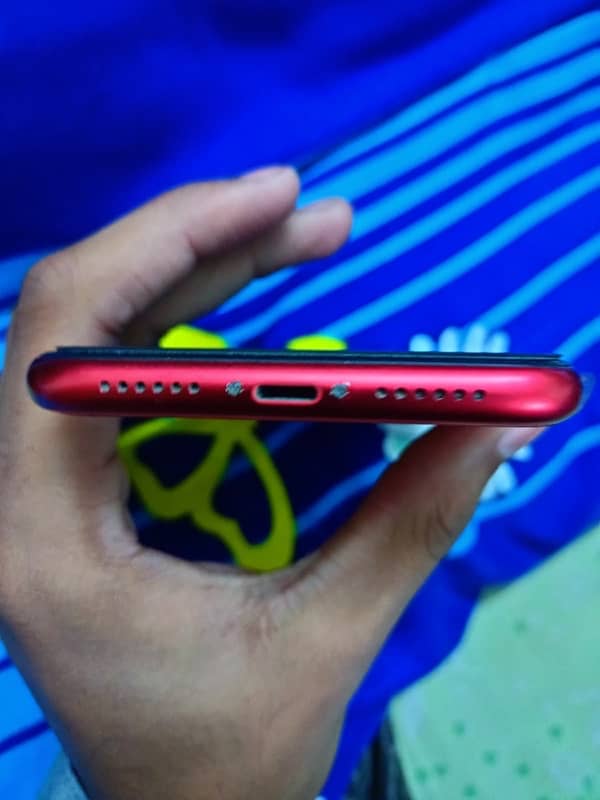 iphone 11 64gb jv red color 1