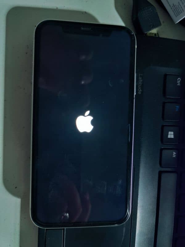 iphone 11 64 GB non pta 2