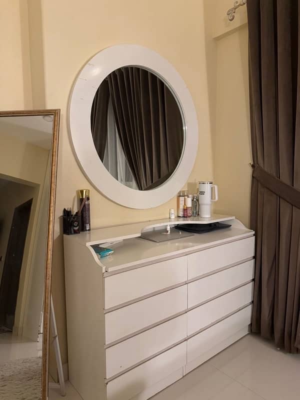 dressing table with side tables 0