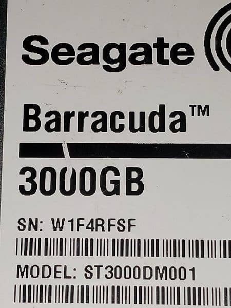 3000GB Seagate hard disk 0