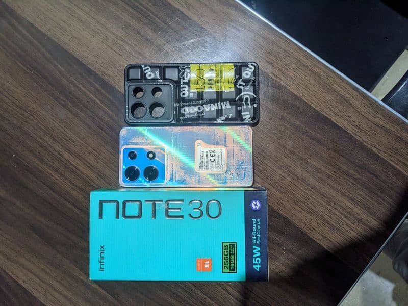 Infinix Note 30 8