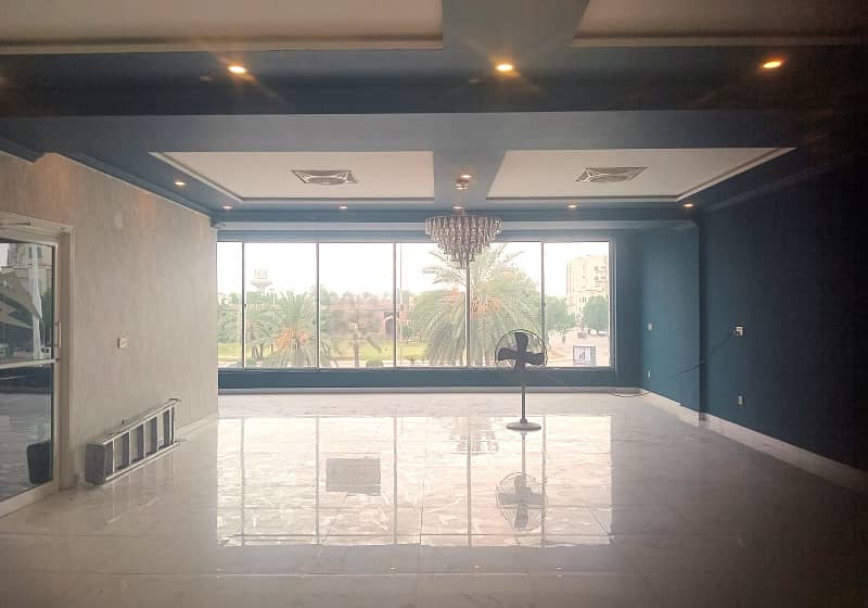 5 Marla Commercial Hall For Rent On Main Boulevard Sector C, Bahria Town Lahore 11