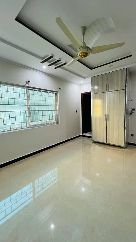 1 Kanal Double Storey Double Unit House Available For Sale In Gulshan Abad 9