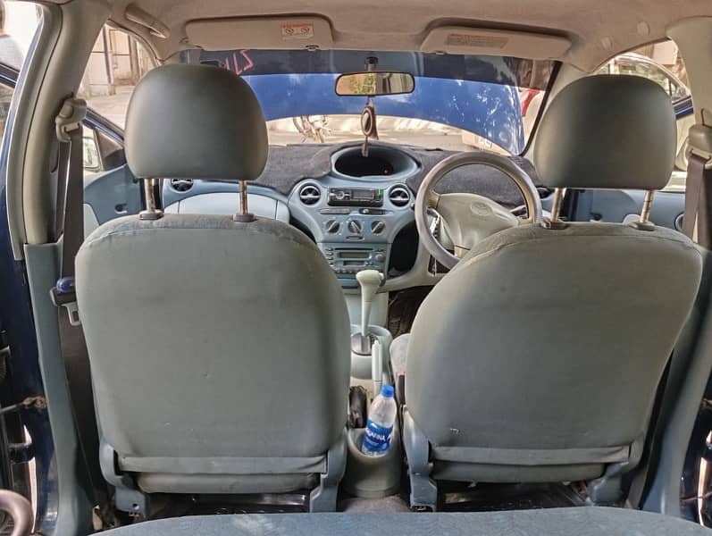 Toyota Vitz 2001 7