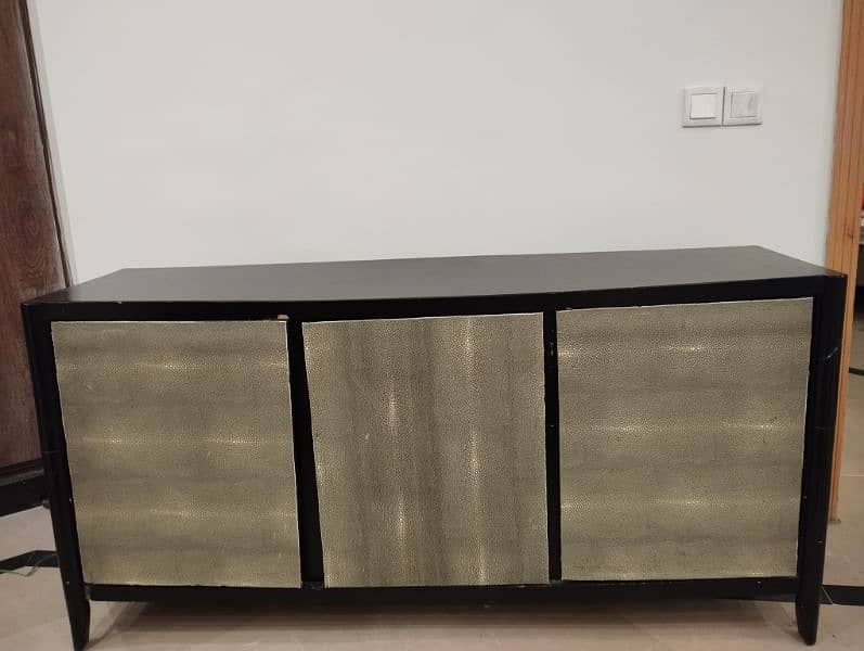 Black console table with imported leather 4