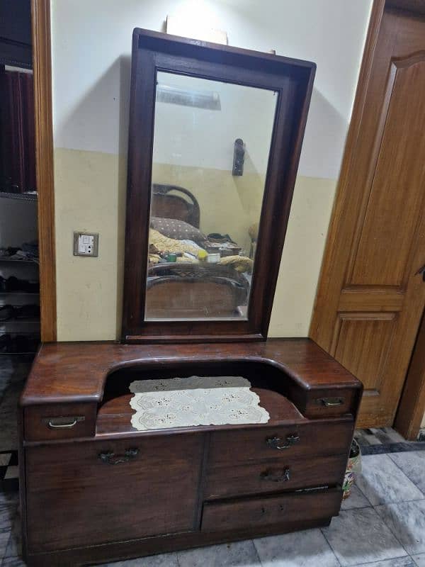 wooden dressing table 3