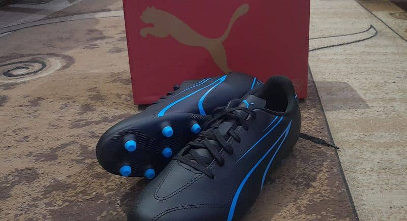 Puma Original toes shoes 0