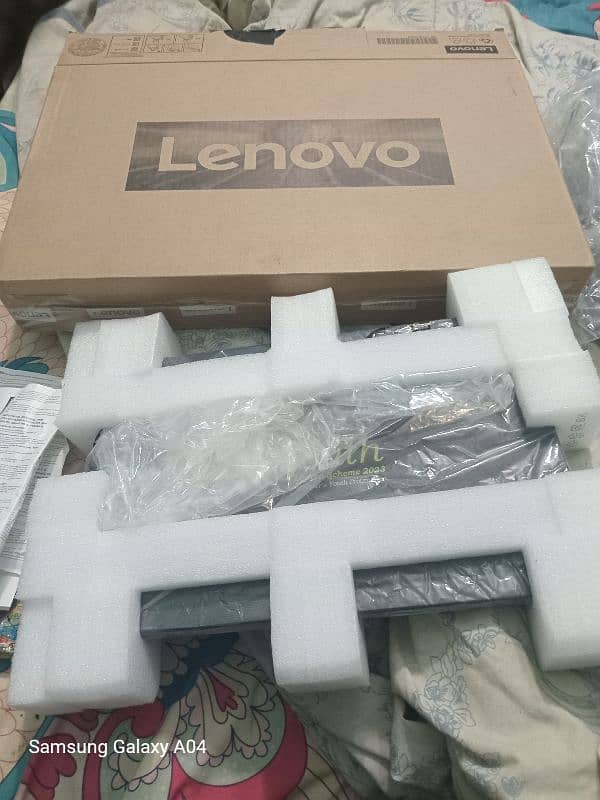 Lenovo v14 g3 Brand new 12 Generation Core i5 256ssd/8ram 1