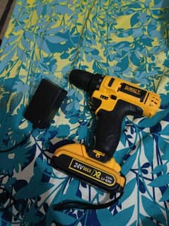 dewalt 21volt cordless drill 10/10 condition