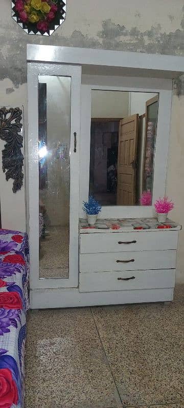 Double Bed And Dressing table 2