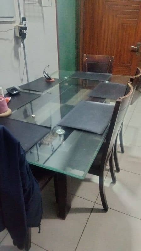 Dining table with 6 chairs 0