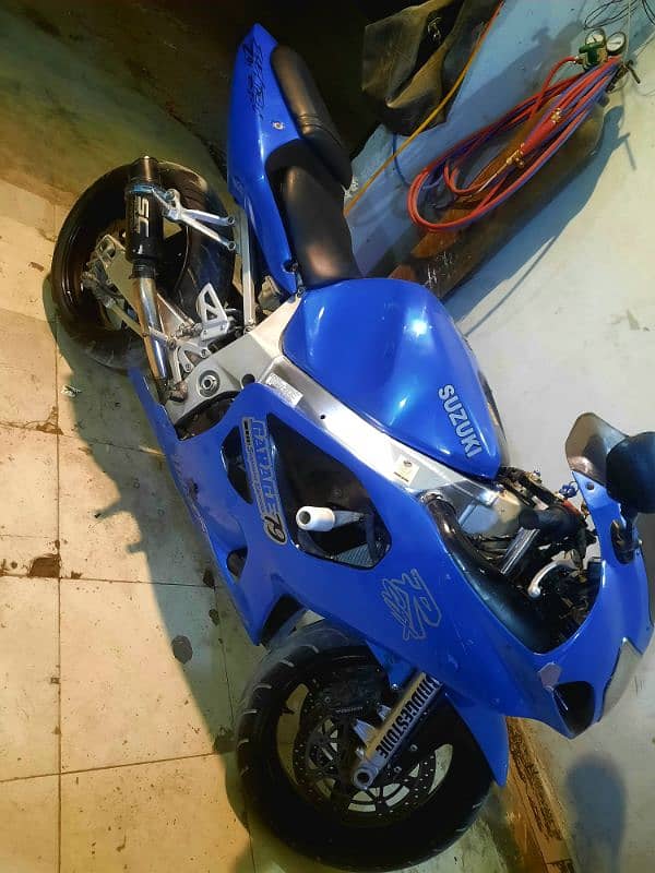 suzuki Gsxr 600 EFI 4 cylinder 0