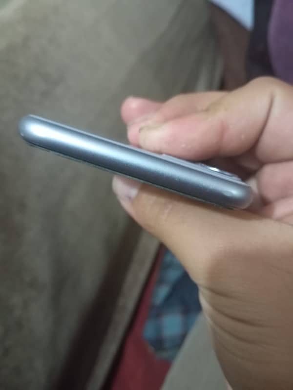 IPhone 11 non pta 3