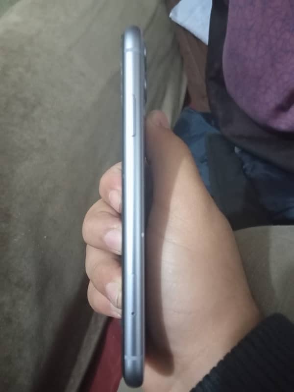 IPhone 11 non pta 4