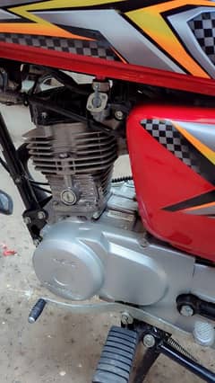Honda 125 25 model stikr open letter 10%10 condition Applied 4
