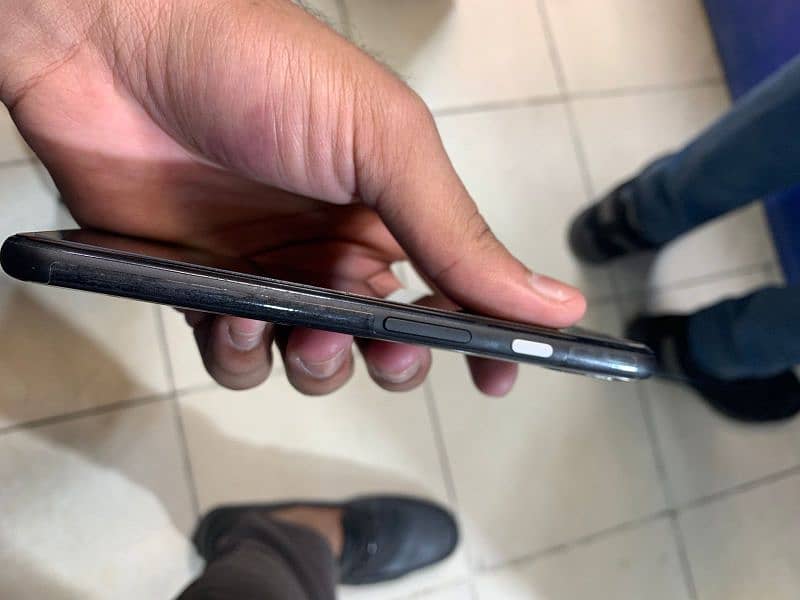 Google Pixel 4  64GB In New Condition 4