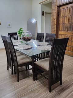 6 seaters dining table