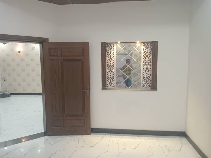 10 marla house for rent in Tulip Block Bahria Town Lahore 8