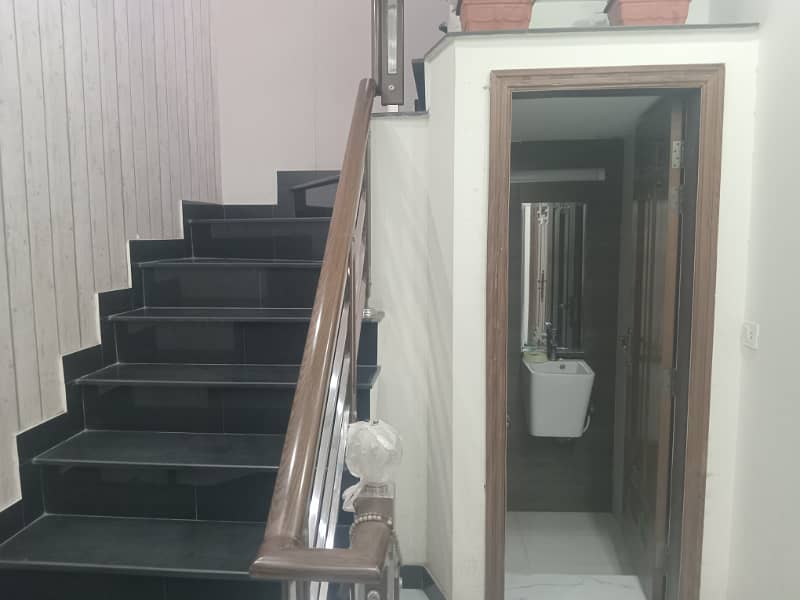 10 marla house for rent in Tulip Block Bahria Town Lahore 13