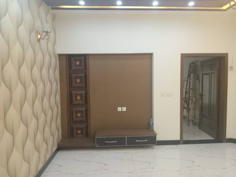 10 marla house for rent in Tulip Block Bahria Town Lahore 15