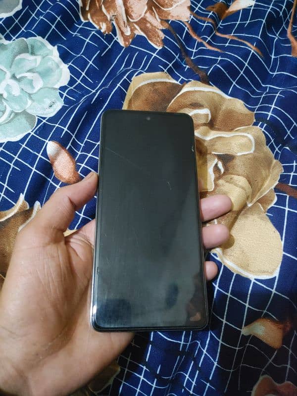 Infinix hot 40 8/256 1